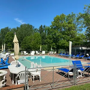 Luna Hotel